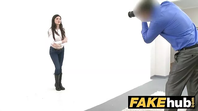 ميلينا مع مواقع اباحية اجنبى صديقاتها