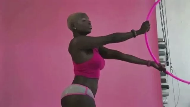 الشيطان مواقع اجنبيه اباحيه نيسا