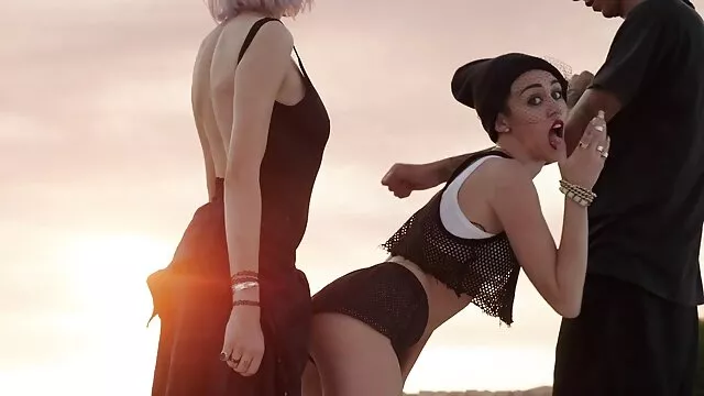 كينيدي مواقع اباحية اجنبى العقارات
